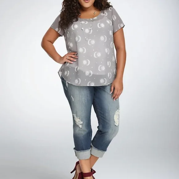 Torrid Gray Sun and Moon Blouse - Picture 2 of 7